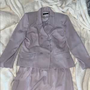 Amanda Smith size 14 women’s Jacket and skirt